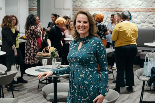 Maja Lapajne mentorica in organizatorka mreženj za podjetnice na mreženju v Postojni